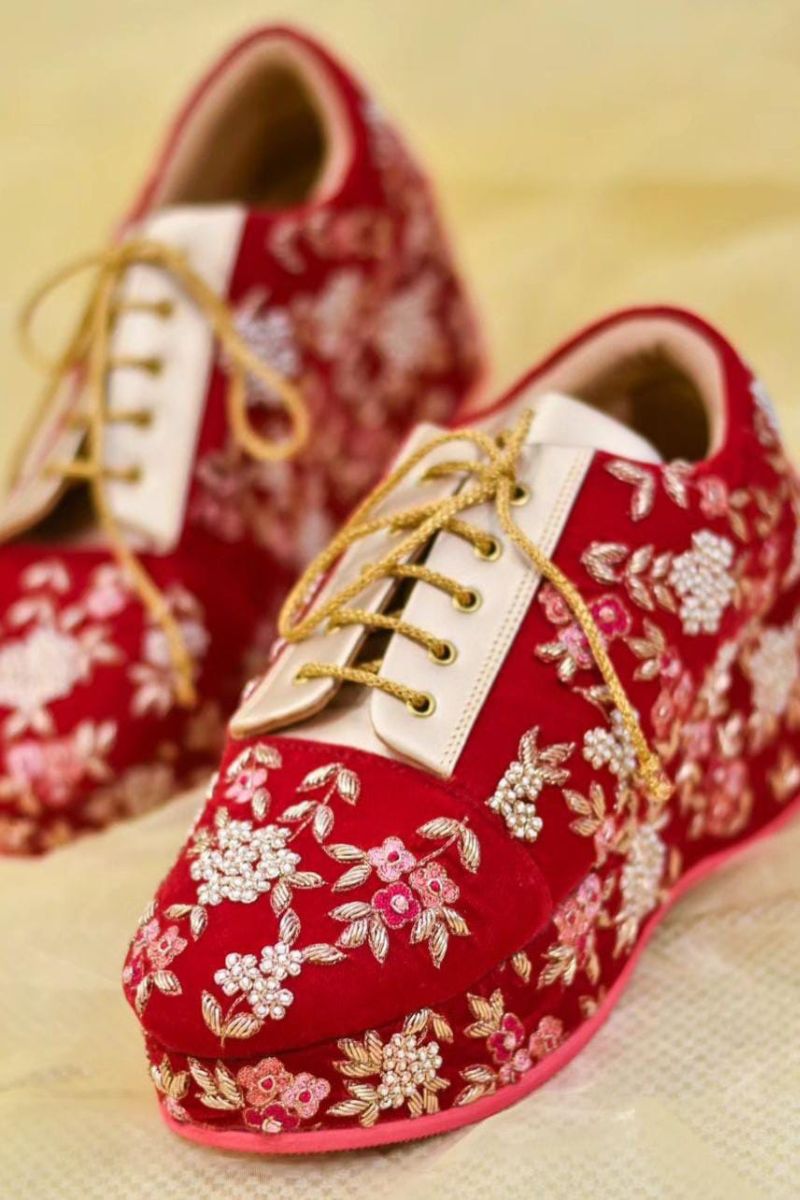 Bridal shoes 25