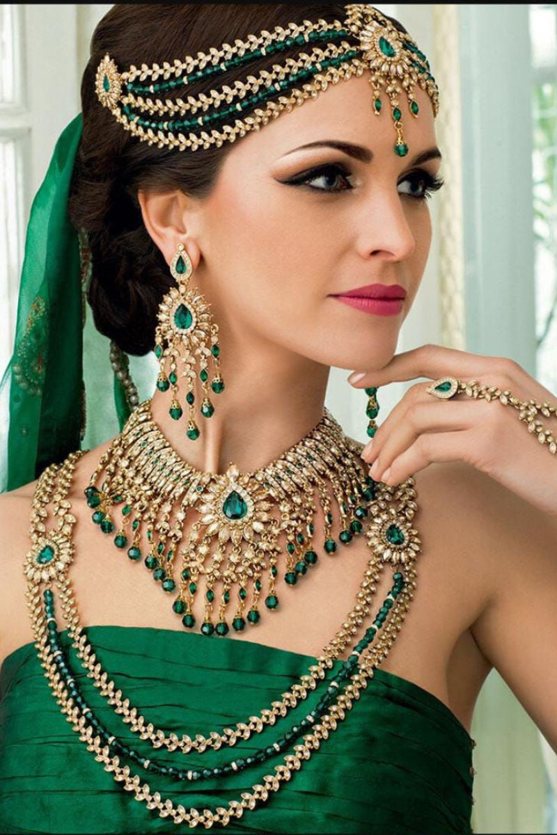 Bridal jewellery 28