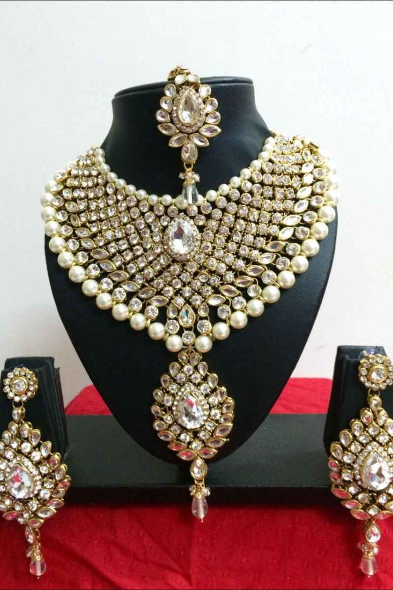 Bridal jewellery 31